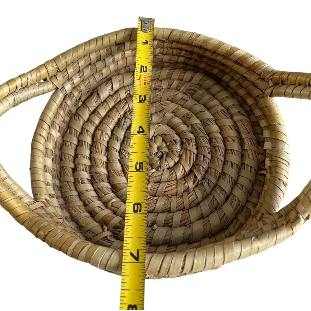 Vintage  Hand-Woven Gullah Geechee Lowcountry Sweetgrass Basket with Handles  7